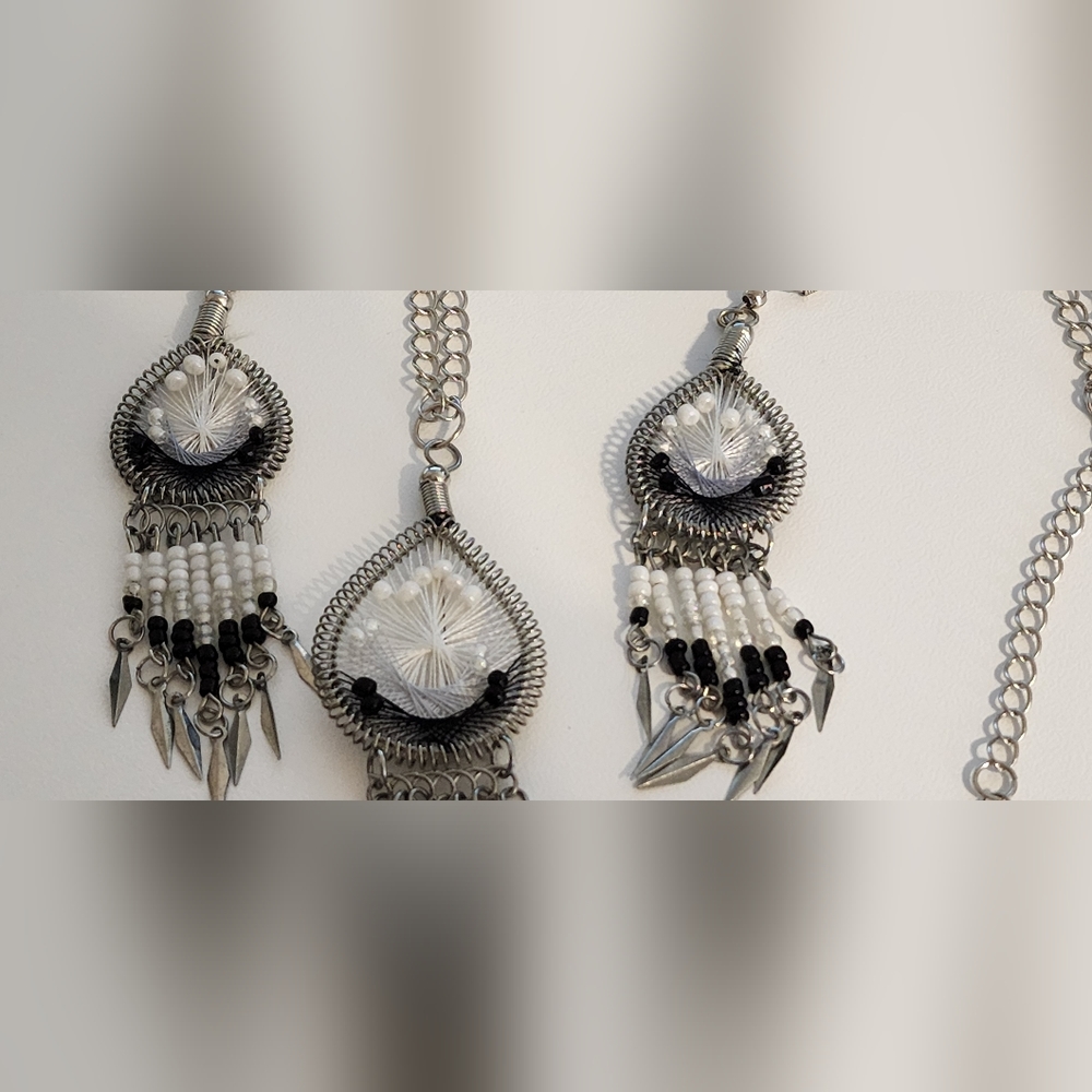 Jewelry Set - Picture 3 of 3